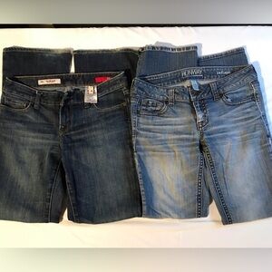 🌙TWO PAIRS OF JEANS SIZE SIZE 4! REFUGE AND X2